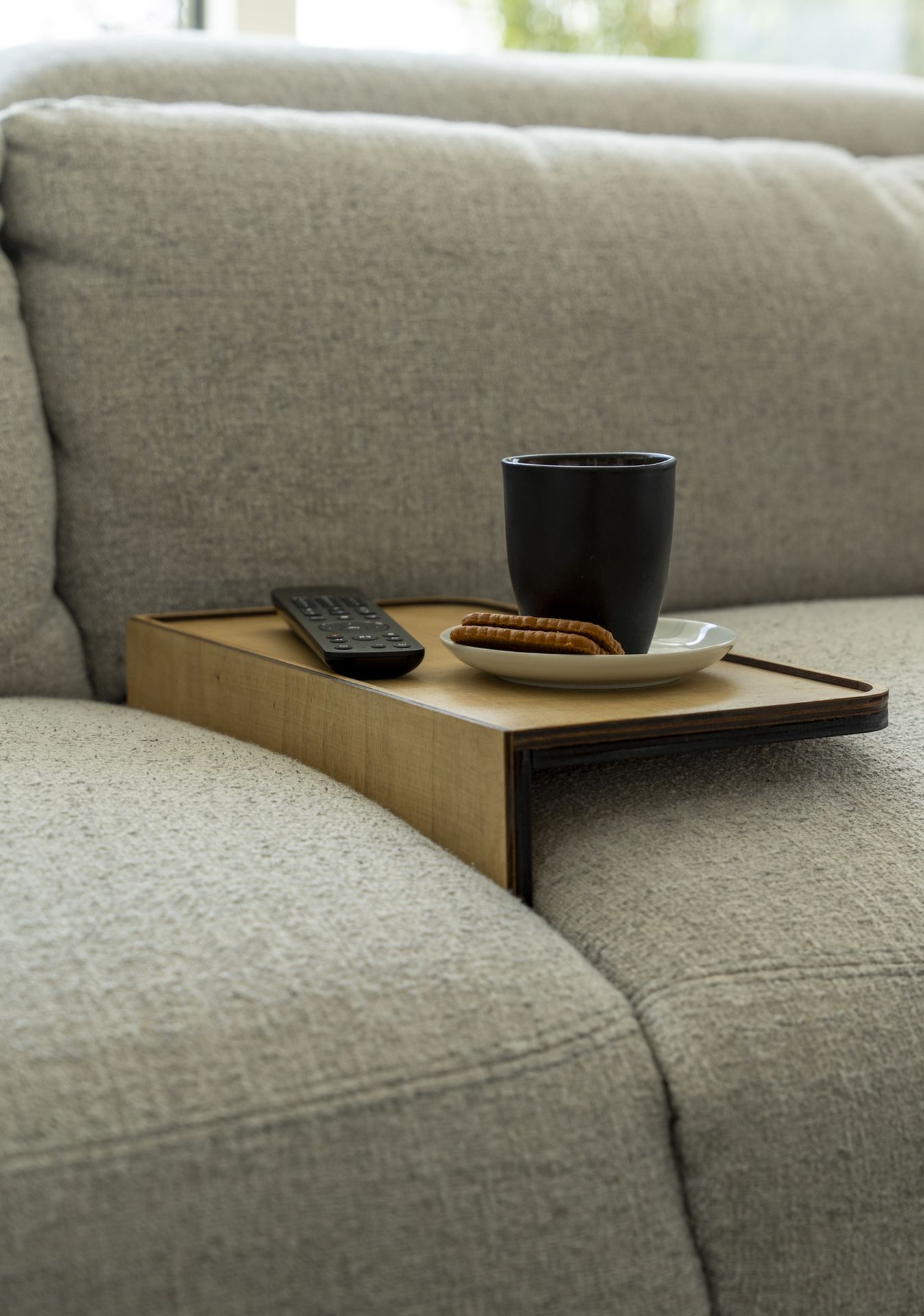 Koffie in de zetel drinken